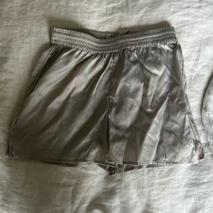 UTILITY SPORT SHORT | STONE × 1